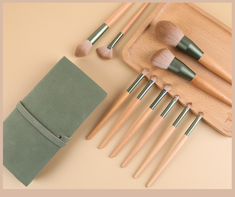 Professional cosmetic brush set